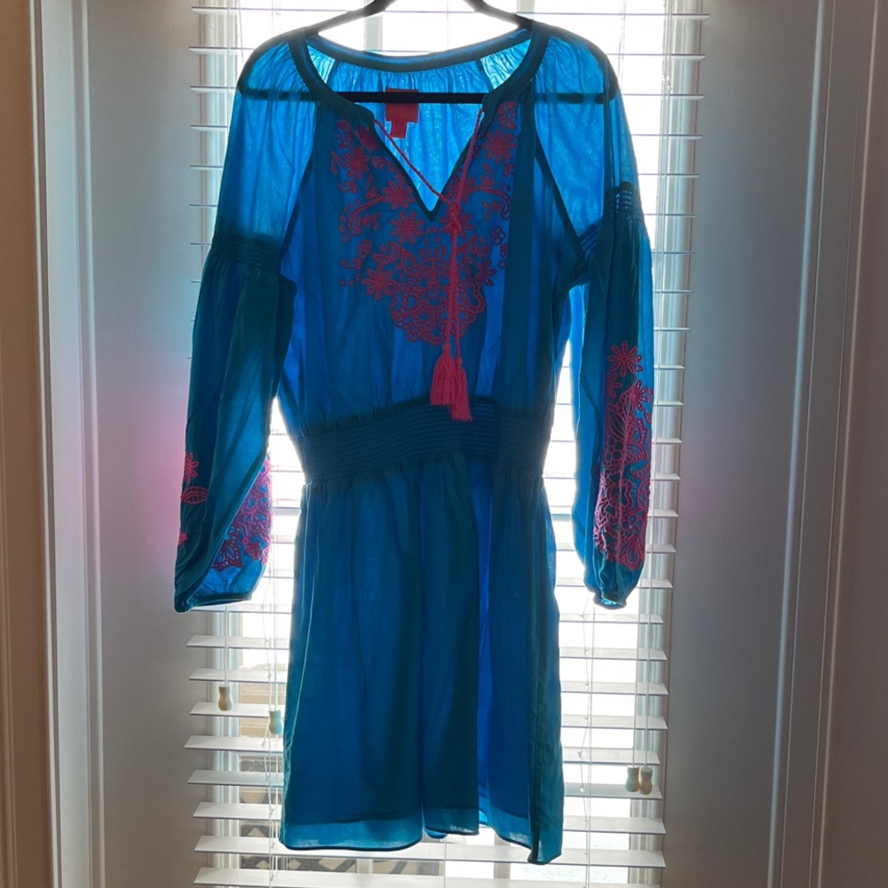 Life of the party! Lilly Pulitzer XL embroidered dress!👗